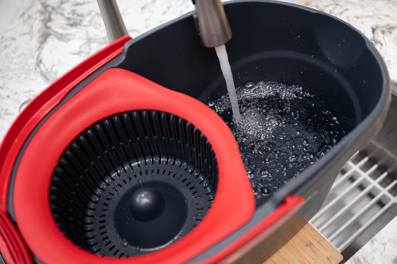 O-Cedar EasyWring Microfiber Spin Mop - Image 3